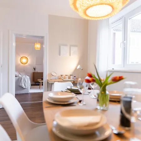 Apartment Mitten In - Happyhome - 2 Zimmer, 6 Personen, Outletcenter, Autostadt, Vw-nah, Parken *