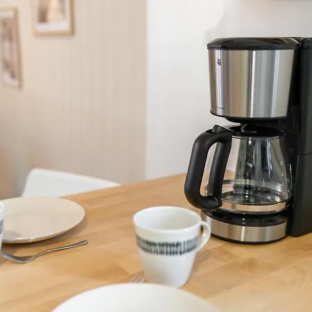 Apartment Mitten In - Happyhome - 2 Zimmer, 6 Personen, Outletcenter, Autostadt, Vw-nah, Parken *