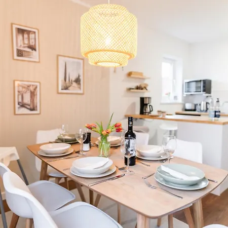 Apartment Mitten In - Happyhome - 2 Zimmer, 6 Personen, Outletcenter, Autostadt, Vw-nah, Parken