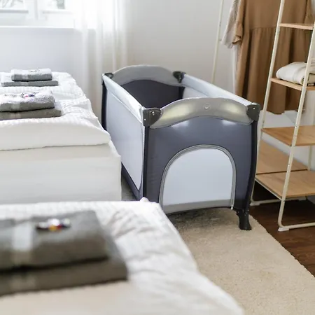 Apartment Mitten In - Happyhome - 2 Zimmer, 6 Personen, Outletcenter, Autostadt, Vw-nah, Parken