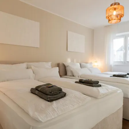 Apartment Mitten In - Happyhome - 2 Zimmer, 6 Personen, Outletcenter, Autostadt, Vw-nah, Parken *