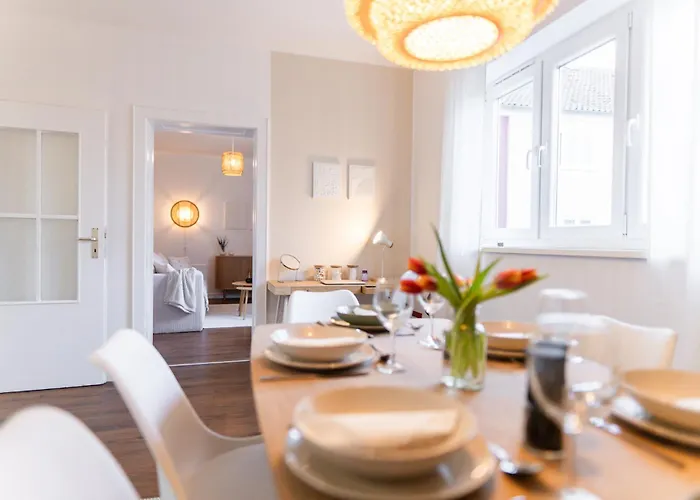 Apartment Mitten In - Happyhome - 2 Zimmer, 6 Personen, Outletcenter, Autostadt, Vw-nah, Parken *