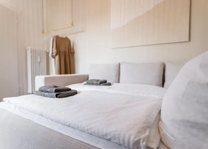 Mitten In - Happyhome - 2 Zimmer, 6 Personen, Outletcenter, Autostadt, Vw-nah, Parken *