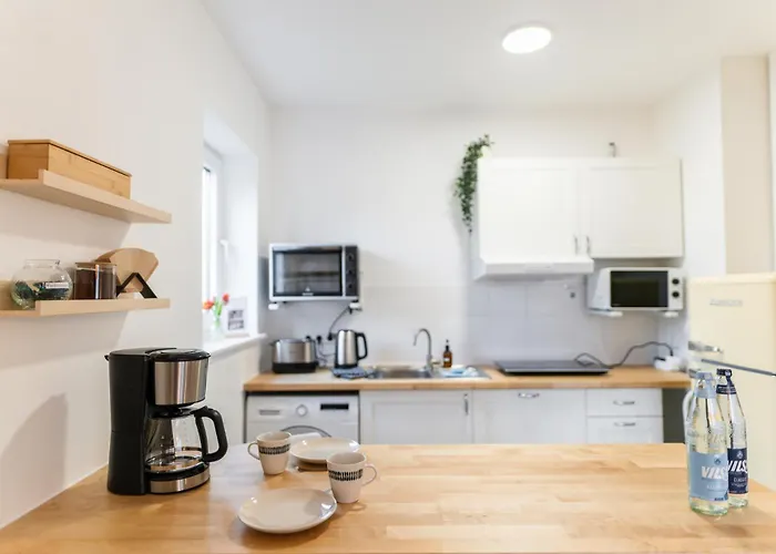 Apartment Mitten In - Happyhome - 2 Zimmer, 6 Personen, Outletcenter, Autostadt, Vw-nah, Parken