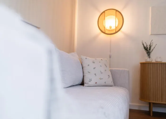 Apartment Mitten In - Happyhome - 2 Zimmer, 6 Personen, Outletcenter, Autostadt, Vw-nah, Parken